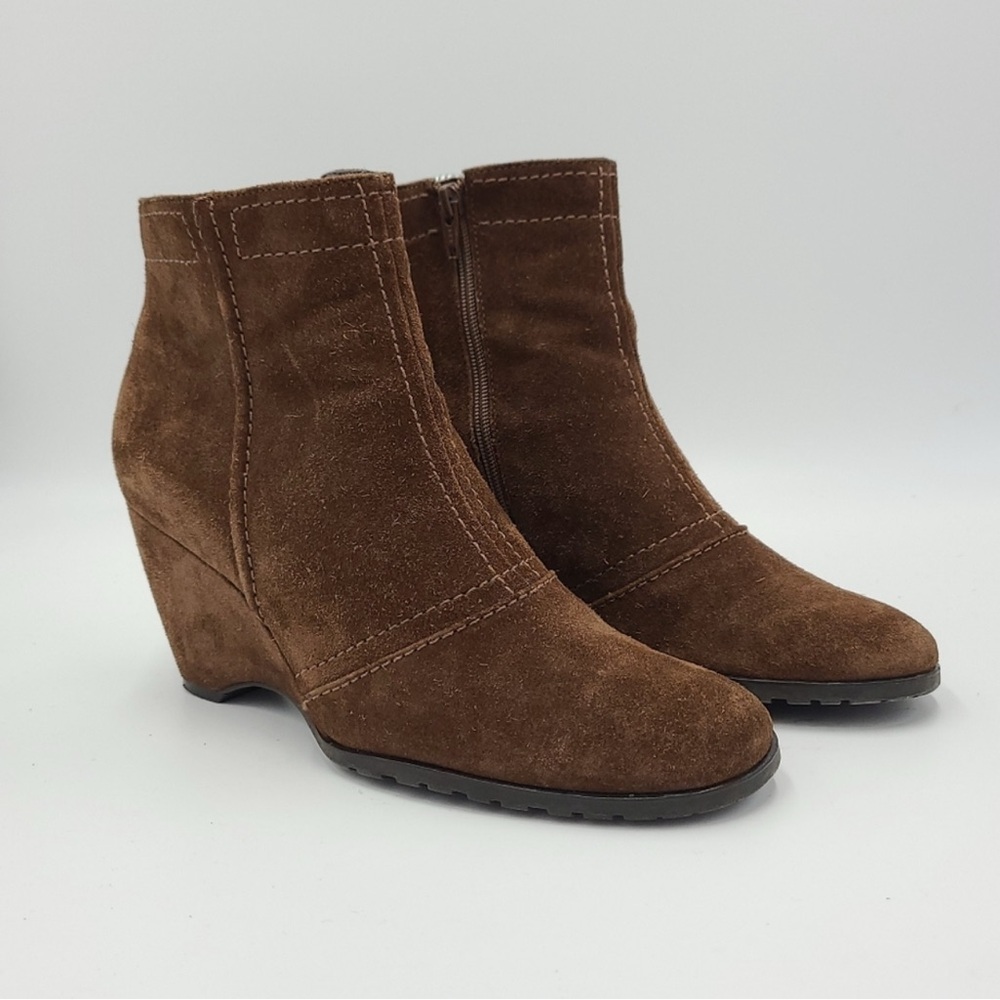 Franco Sarto Suede Wedge Women's 6.5 (bwn) made in Brazil